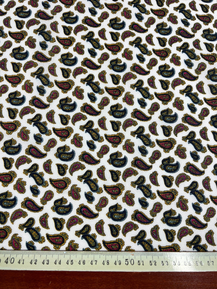 Printed Linen - Dainty Paisley - 145cm - Super Cheap Fabrics