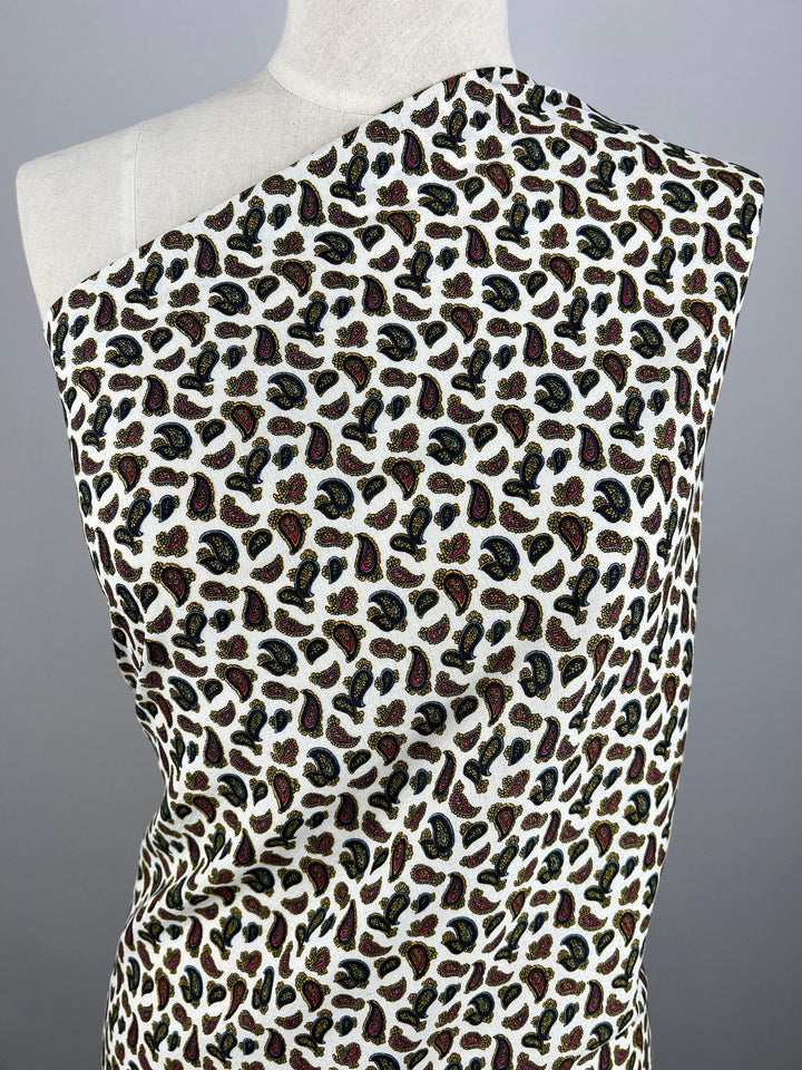 Printed Linen - Dainty Paisley - 145cm - Super Cheap Fabrics
